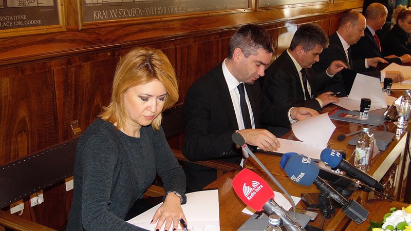 Potpredsjednica Vlade Opačić s istarskim gradonačelnicima potpisala sporazum o otpisu duga
